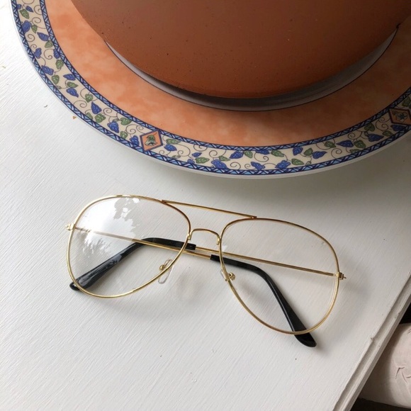 Accessories - Clear Lens Gold Aviators • Nonprescription